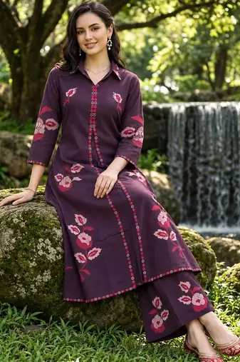 women floral printed regular cotton kurta with palazzos