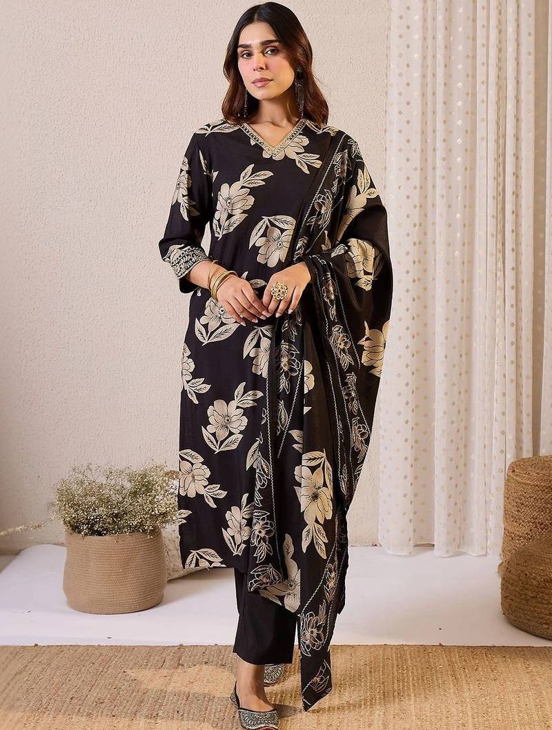 women floral printed regular chanderi silk kurta with trousers & with dupatta