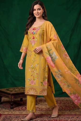 women floral embroidered regular thread work kurta with trousers & with dupatta