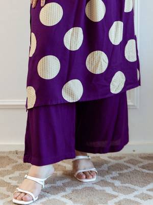 women printed regular thread work kurta with palazzos 6