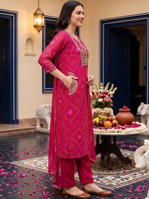 women ethnic motifs printed regular thread work kurta with trousers & with dupatta 3