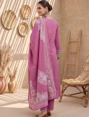 women ethnic motifs embroidered regular thread work cotton kurta with trousers & with dupatta 4