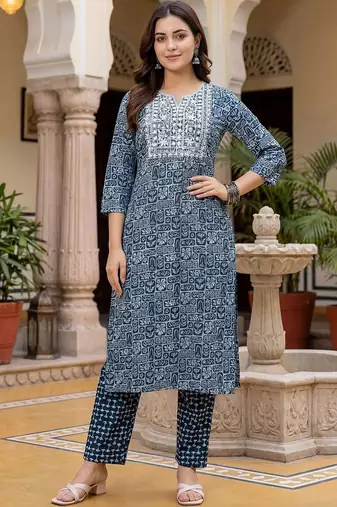 women ethnic motifs printed regular thread work cotton kurta with trousers