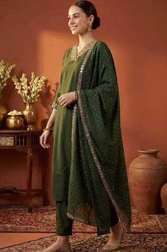 women ethnic motifs embroidered regular kurta with trousers & with dupatta