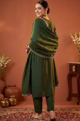 women ethnic motifs embroidered regular kurta with trousers & with dupatta