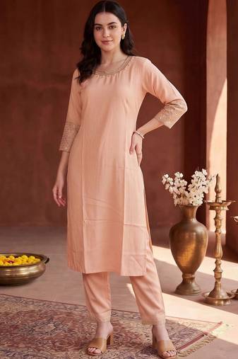 women regular mirror work kurta with trousers