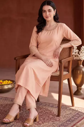 women regular mirror work kurta with trousers