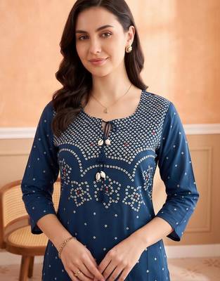 women ethnic motifs printed regular cotton kurta with trousers & with dupatta 2