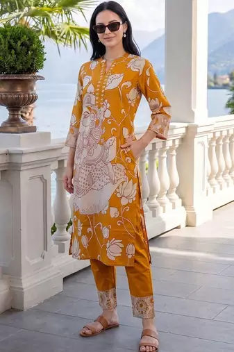 women ethnic motifs printed regular cotton kurta with trousers