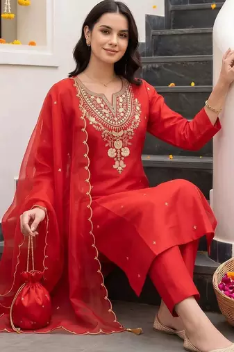 women ethnic motifs embroidered regular kurta with trousers & with dupatta