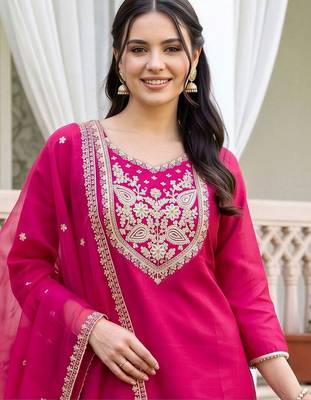 women ethnic motifs embroidered regular kurta with trousers & with dupatta 2
