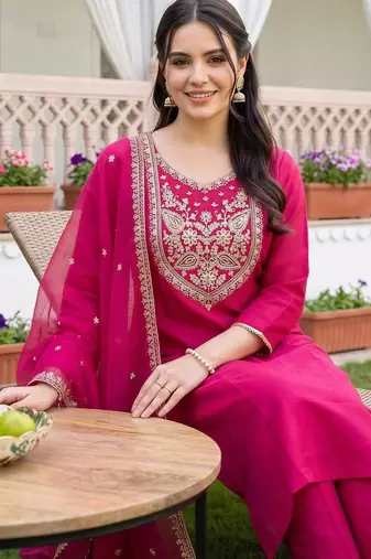women ethnic motifs embroidered regular kurta with trousers & with dupatta