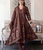 women ethnic motifs printed empire cotton kurta with trousers & with dupatta