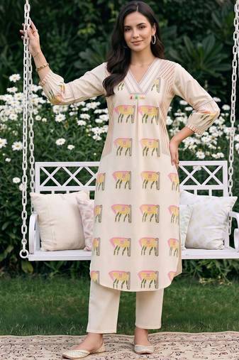women ethnic motifs printed regular cotton kurta with trousers