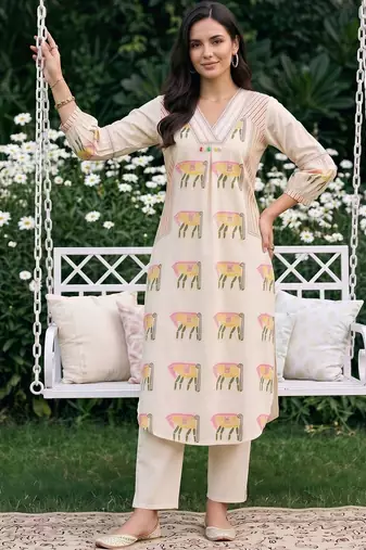 women ethnic motifs printed regular cotton kurta with trousers