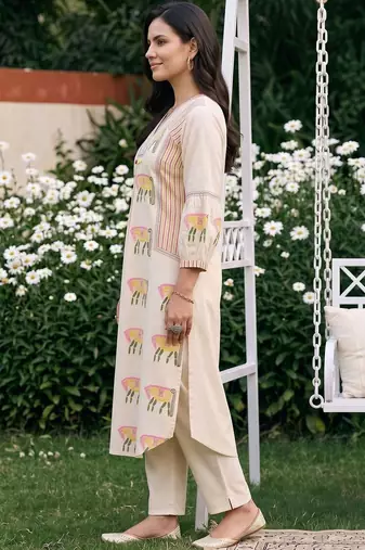 women ethnic motifs printed regular cotton kurta with trousers
