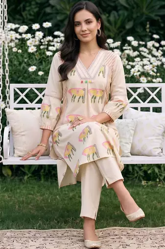 women ethnic motifs printed regular cotton kurta with trousers