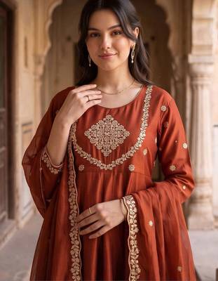 women ethnic motifs embroidered empire kurta with trousers & with dupatta 2