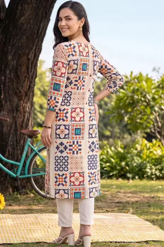 women printed regular kurta with trousers