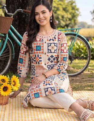 women printed regular kurta with trousers 5