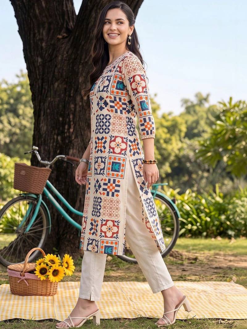 women printed regular kurta with trousers