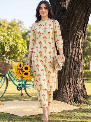 women floral printed regular cotton kurta with trousers 1