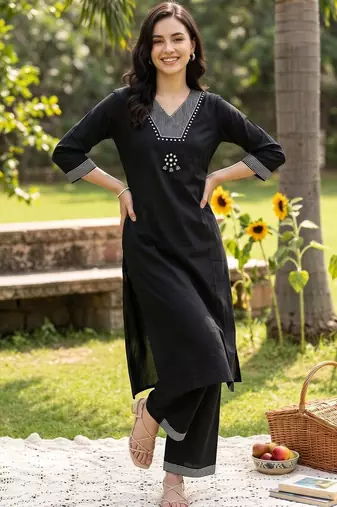 women embroidered regular thread work kurta with palazzos