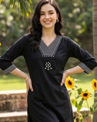 women embroidered regular thread work kurta with palazzos 2
