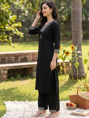 women embroidered regular thread work kurta with palazzos 3