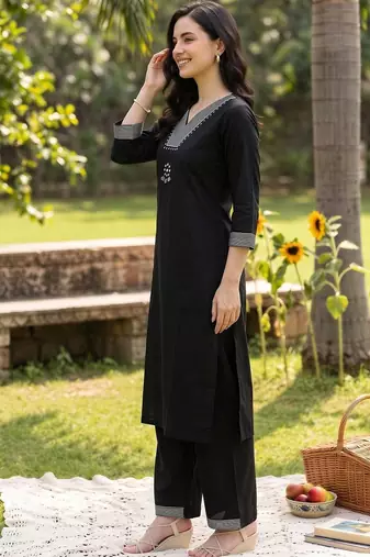 women embroidered regular thread work kurta with palazzos