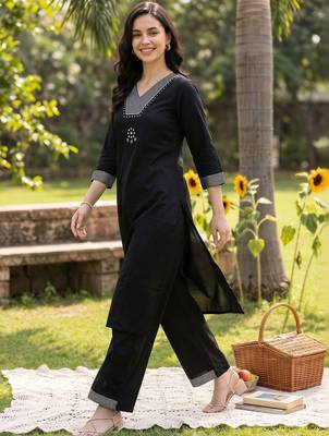 women embroidered regular thread work kurta with palazzos 6
