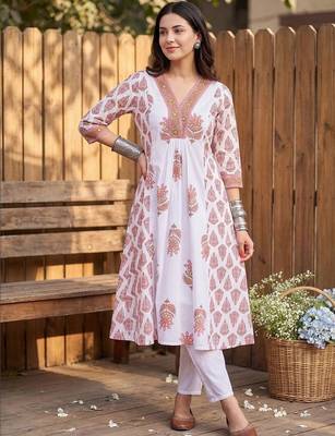 women ethnic motifs printed empire cotton kurta with trousers 6