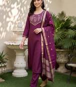 women ethnic motifs embroidered regular thread work kurta with trousers & with dupatta