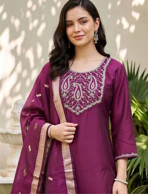 women ethnic motifs embroidered regular thread work kurta with trousers & with dupatta 2