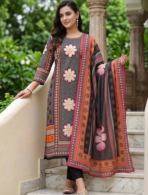 women floral printed regular cotton kurta with trousers & with dupatta 6