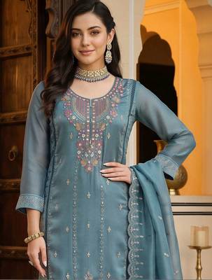 women ethnic motifs embroidered regular thread work kurta with trousers & with dupatta 2