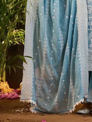 women ethnic motifs embroidered regular thread work cotton kurta with trousers & with dupatta 5