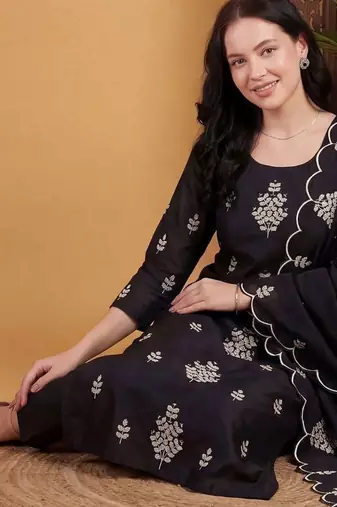 women ethnic motifs embroidered regular thread work kurta with trousers & with dupatta