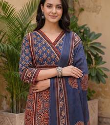 women ethnic motifs printed angrakha cotton kurta with trousers & with dupatta