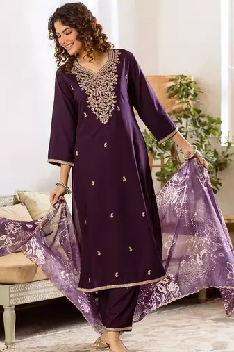 women ethnic motifs embroidered regular thread work kurta with trousers & with dupatta