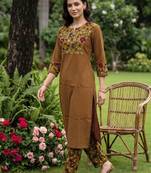 women printed regular cotton kurta with trousers