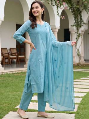 women ethnic motifs embroidered regular thread work cotton kurta with trousers & with dupatta 3