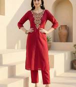 women ethnic motifs embroidered regular kurta with trousers