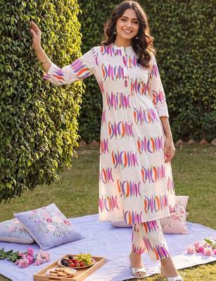 women printed regular cotton kurta with trousers 1