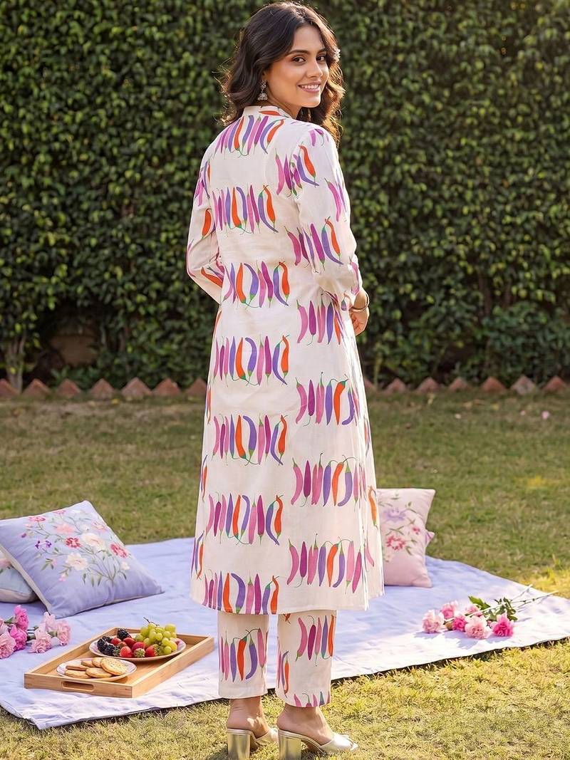 women printed regular cotton kurta with trousers