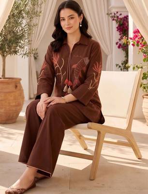 women ethnic motifs embroidered regular thread work cotton kurta with palazzos 5