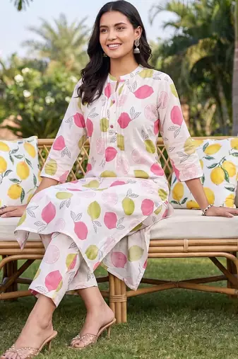 women ethnic motifs printed regular cotton kurta with trousers