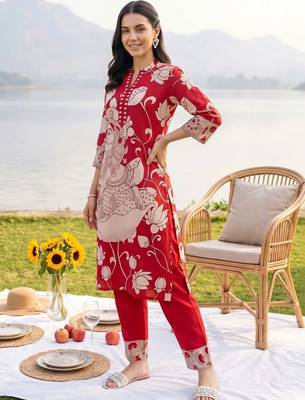 women ethnic motifs printed regular cotton kurta with trousers 3