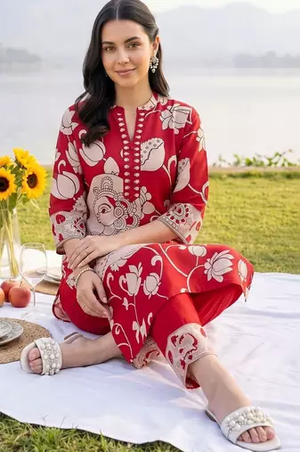 women ethnic motifs printed regular cotton kurta with trousers
