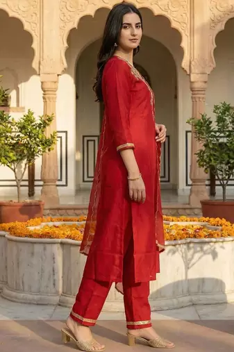 women ethnic motifs embroidered regular liva kurta with trousers & with dupatta